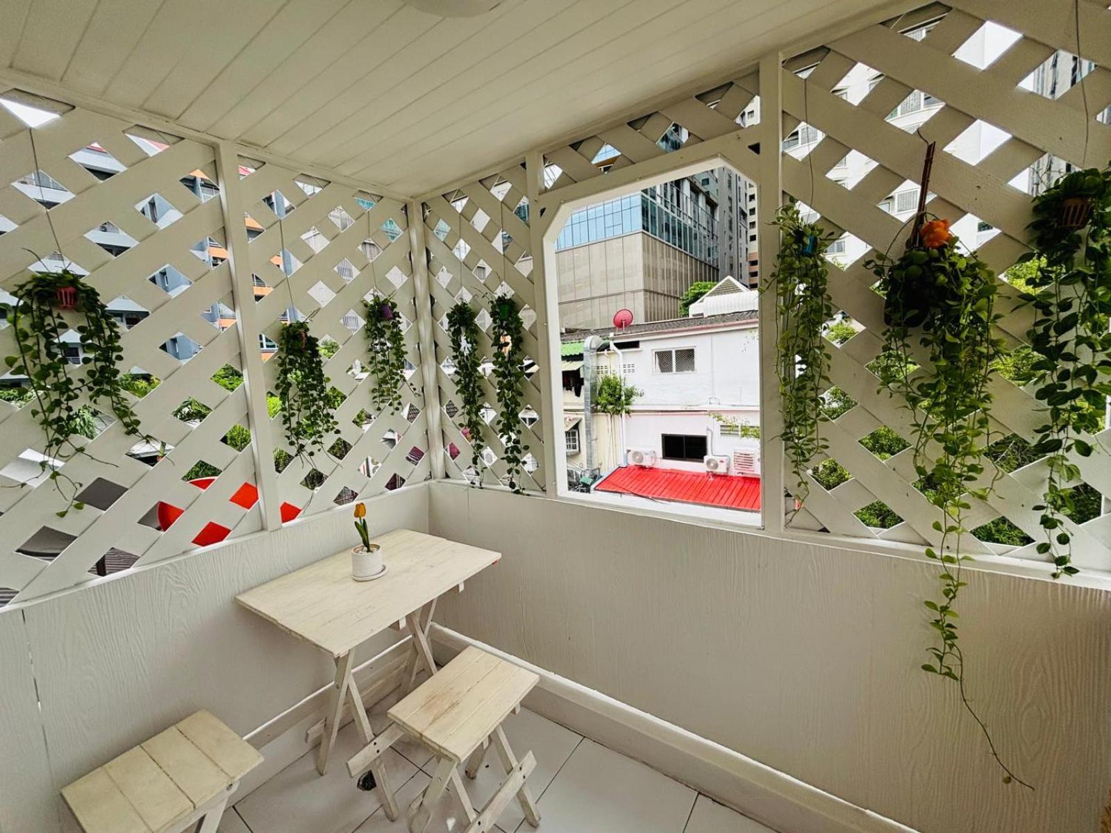 Reehouse@Soi Cowboy/Asoke Bts Hotel Bangkok Exterior foto
