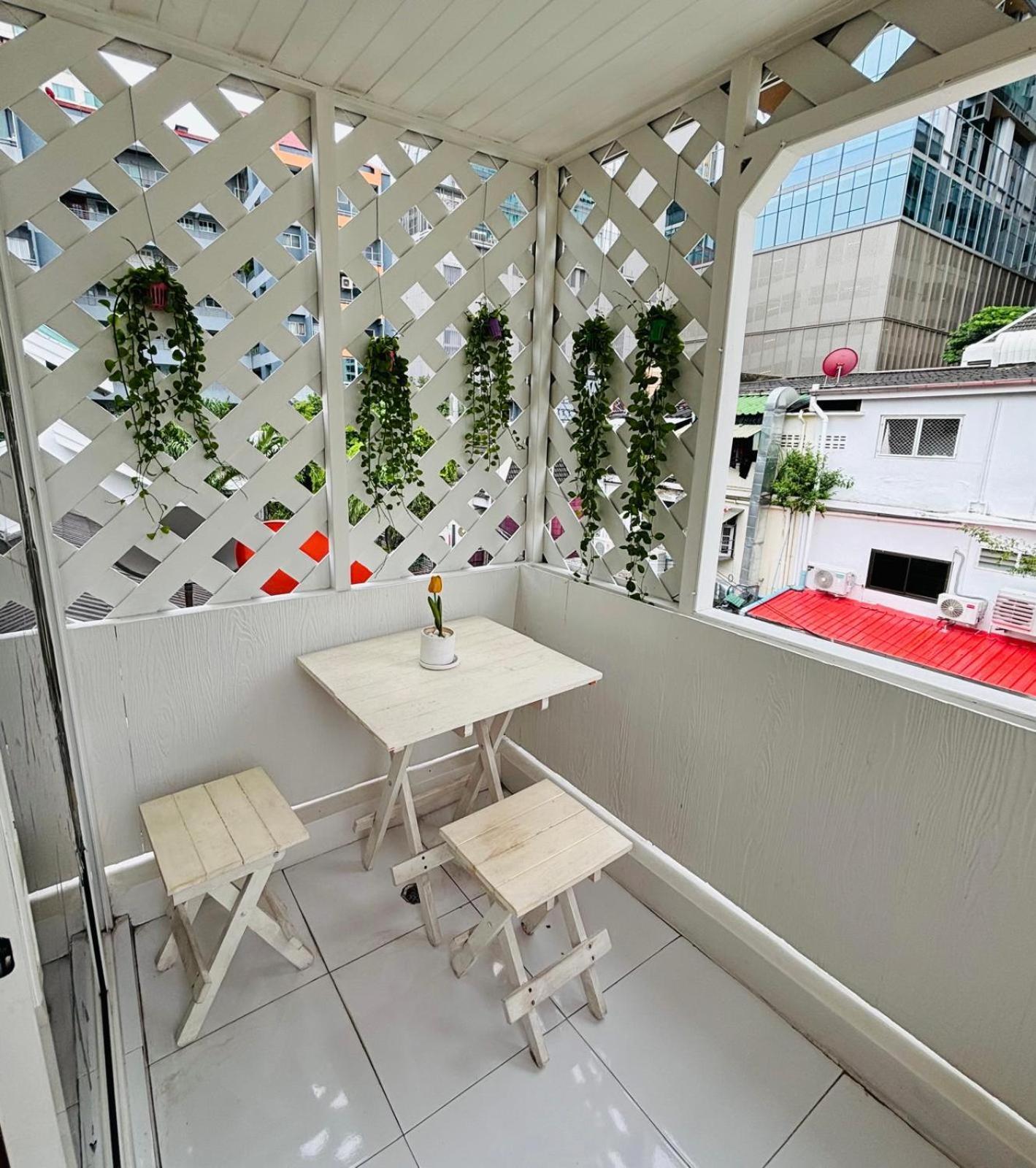 Reehouse@Soi Cowboy/Asoke Bts Hotel Bangkok Exterior foto